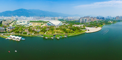 臨海靈湖公園全景